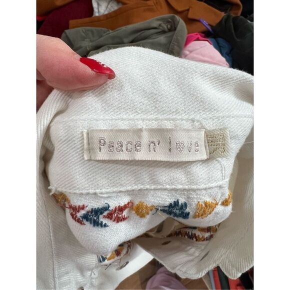 PEACE N' LOVE embroidery snap shacket sz S/M - Picture 5 of 6